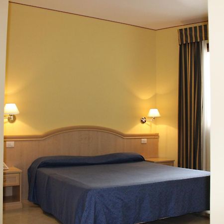 Yacht Marina Hotel Pantelleria Bagian luar foto