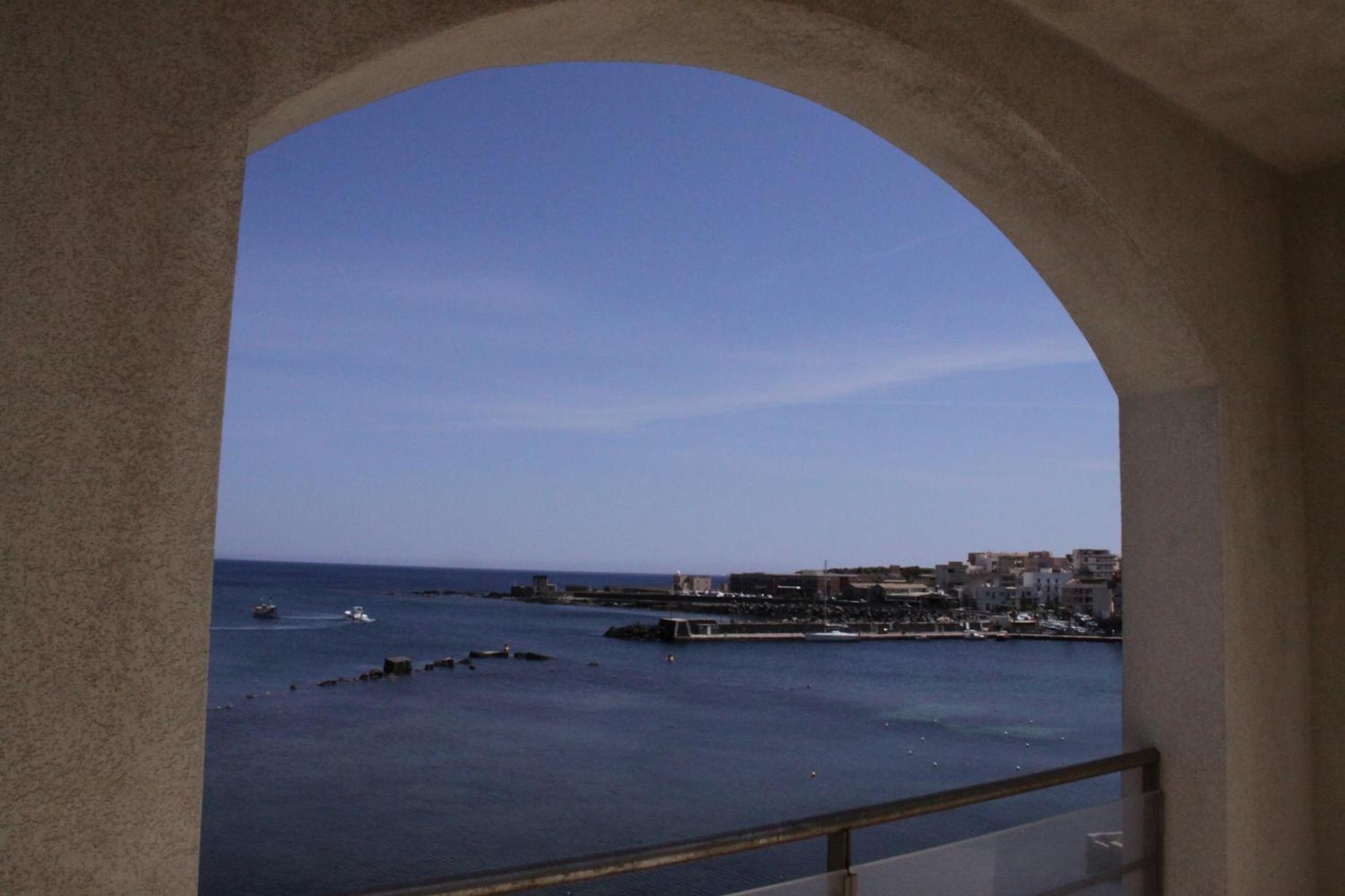 Yacht Marina Hotel Pantelleria Bagian luar foto